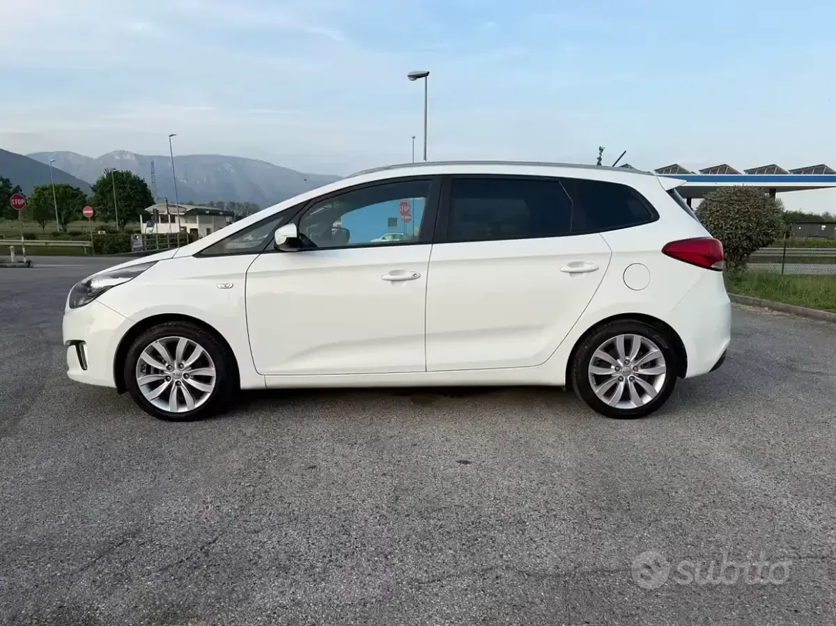 Usata Kia Carens 135 CV (99 kW) 2016 Bianco Monovolume