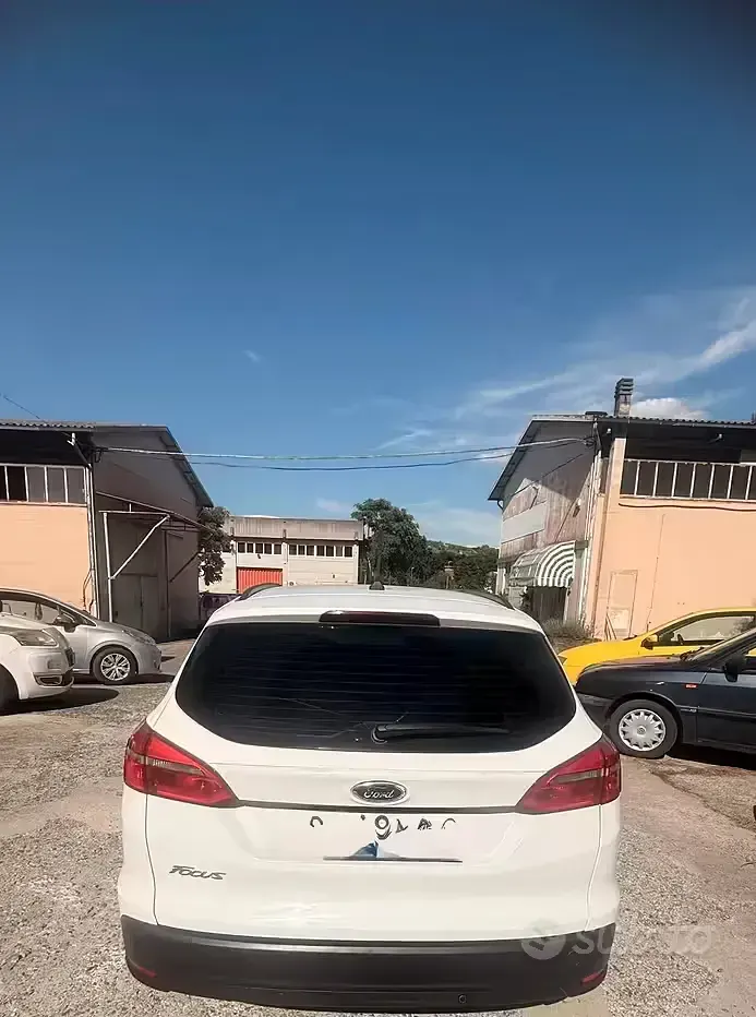 Usata Ford Focus ST-Line 120 CV (88 kW) 2018 Bianco Station wagon