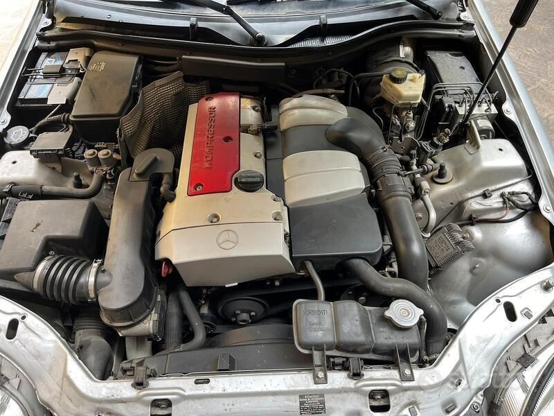 Usata Mercedes SLK200 192 CV (141 kW) 2002 Argento Cabrio