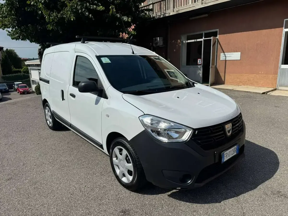 Usata Dacia Dokker 102 CV (75 kW) 2018 Bianco Monovolume