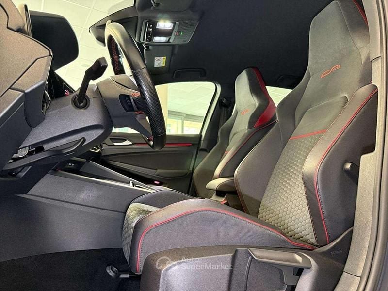 Usata VW Golf VIII GTI 299 CV (219 kW) 2021 Grigio scuro Berlina