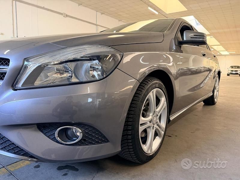 Usata Mercedes A160 90 CV (66 kW) 2014 Grigio Berlina