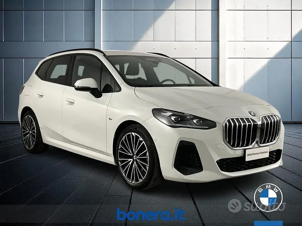 Usata BMW 218 Active Tourer M Sport 150 CV (110 kW) 2024 Bianco Monovolume