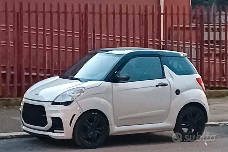 Bianco Usata 2017 Ligier JS50 Due volumi | 7300 € - Immagine 1/4