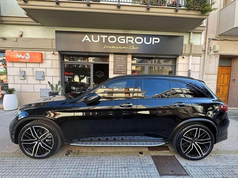Nero Usata 2021 Mercedes GLC43 AMG AMG SUV | 46.700 € (Buon prezzo) - Immagine 1/4