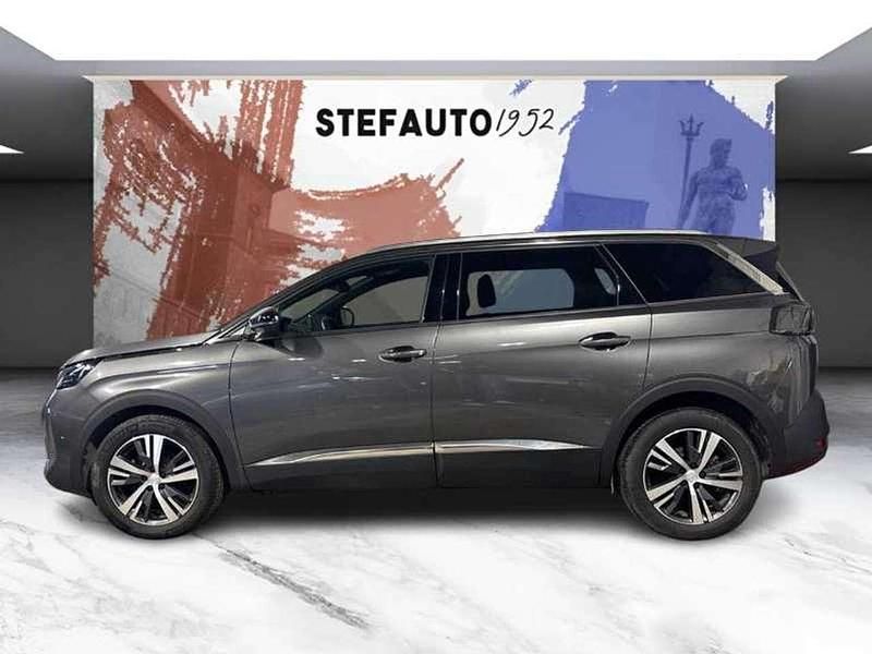 Occasion Peugeot 5008 Allure 131 ch (96 kW) 2024 Gris SUV