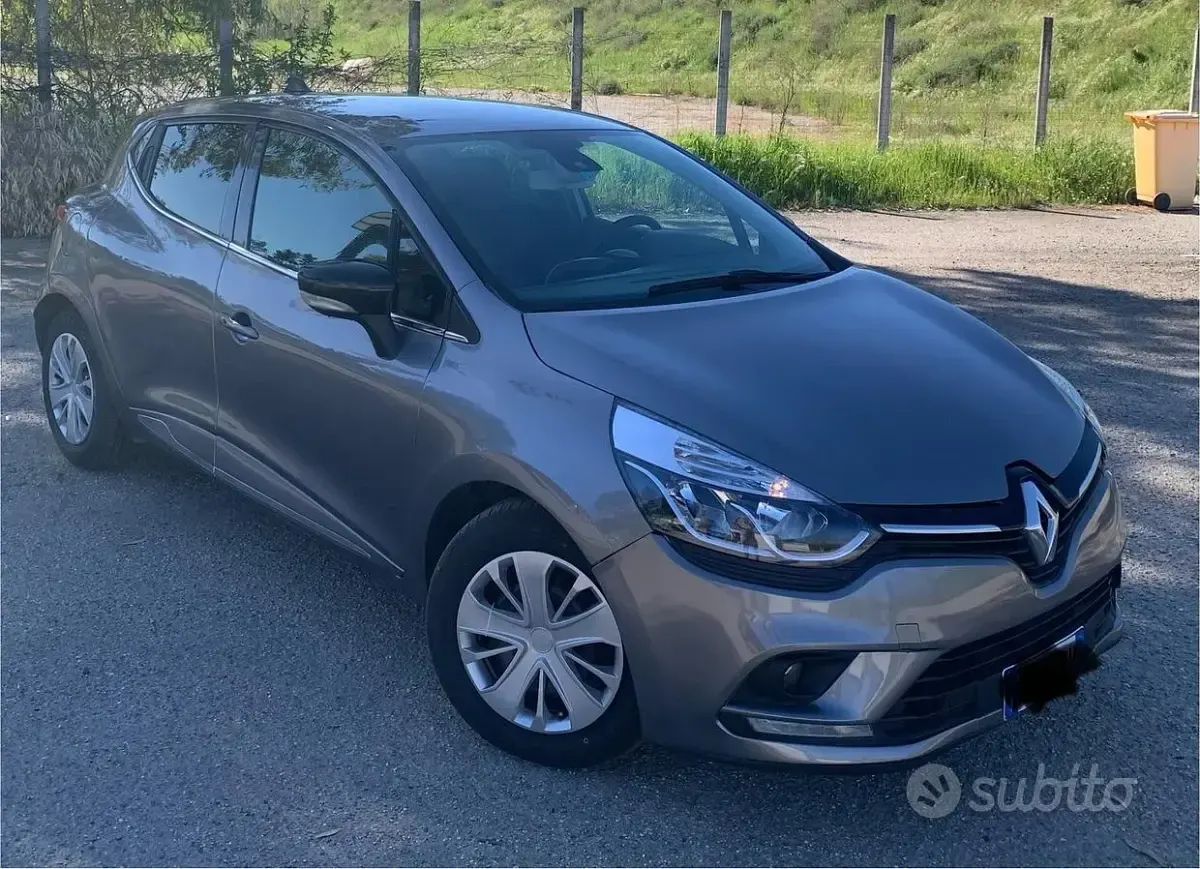 Usata Renault Clio IV 90 CV (66 kW) 2016 Grigio Berlina