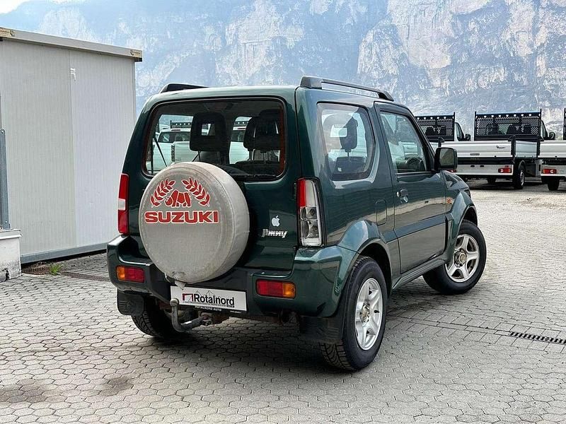 Usata Suzuki Jimny 86 CV (63 kW) 2006 Verde SUV