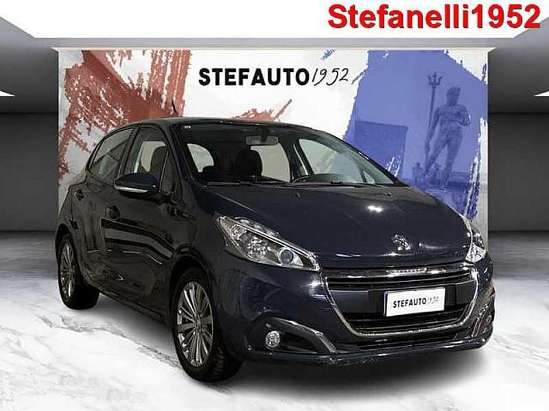Usata Peugeot 208 Active 102 CV (75 kW) 2019 Grigio selenite Utilitaria