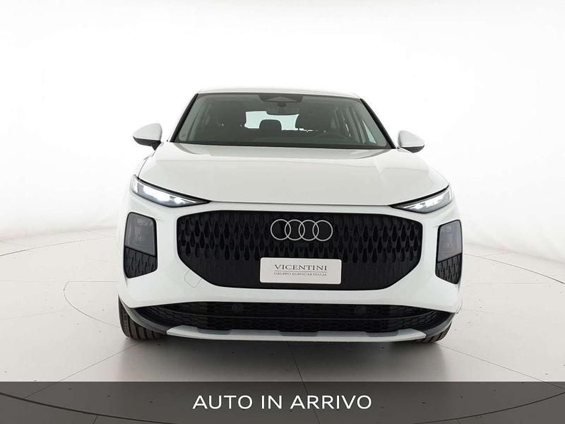 Nuova Audi Q3 Sportback Business 150 CV (110 kW) 2026 Bianco arkona SUV