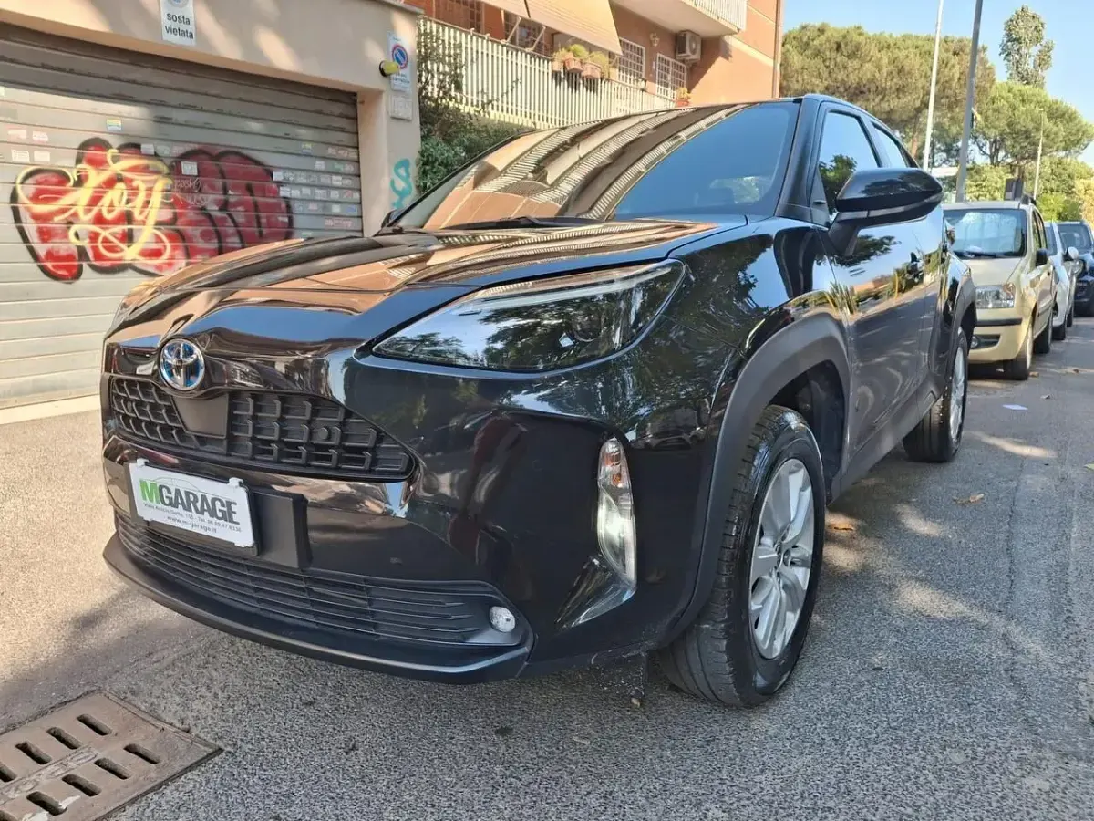 Usata Toyota Yaris Cross Business Edition 92 CV (67 kW) 2022 Nero SUV