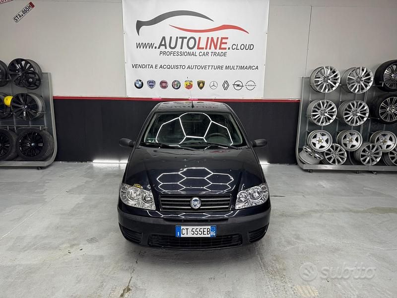 Usata Fiat Punto 60 CV (44 kW) 2004 Nero Berlina