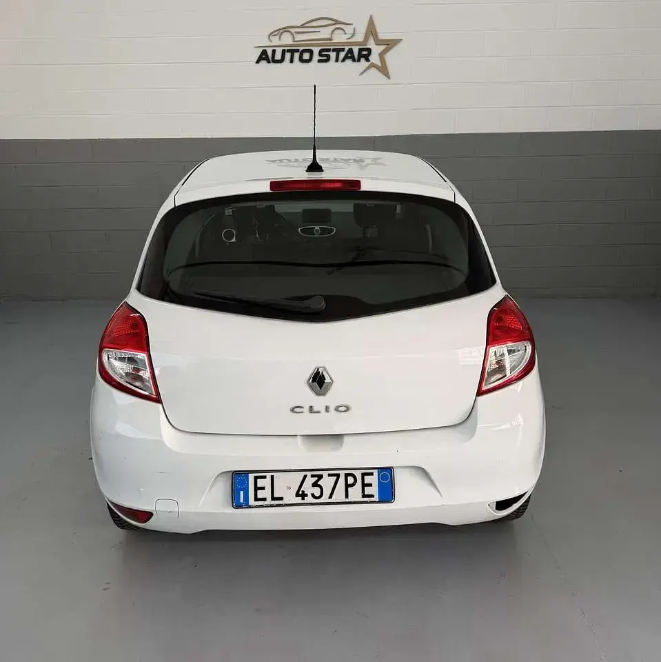 Usata Renault Clio IV 75 CV (55 kW) 2012 Other Berlina