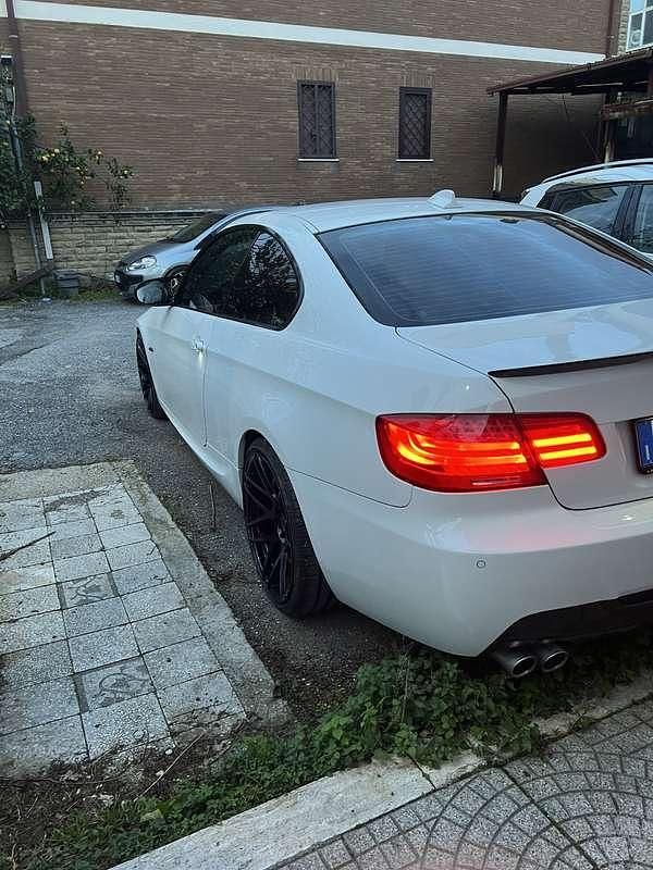 Usata BMW 330 M Sport 245 CV (180 kW) 2009 Bianco Coupé