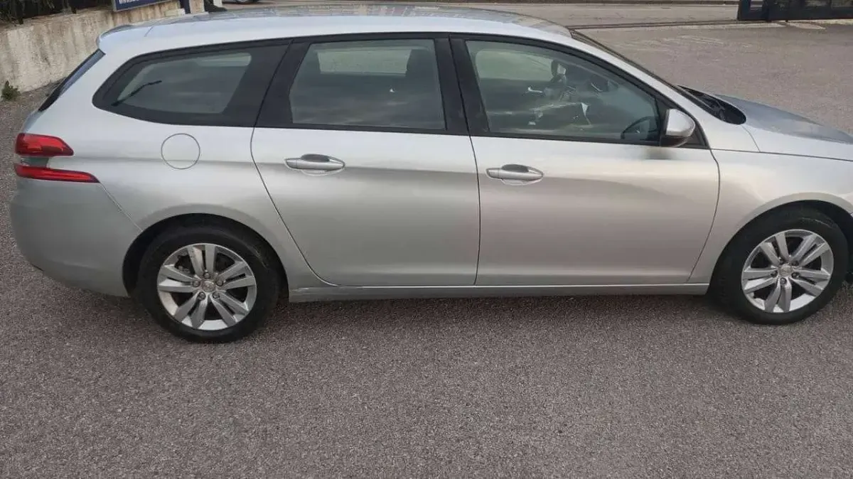 Usata Peugeot 308 Active 120 CV (88 kW) 2016 Grigio Station wagon