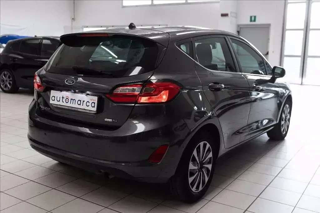 Usata Ford Fiesta Titanium 125 CV (91 kW) 2022 Grigio Utilitaria