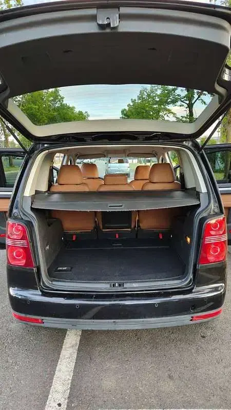Usata VW Touran Highline 140 CV (102 kW) 2010 Nero Monovolume