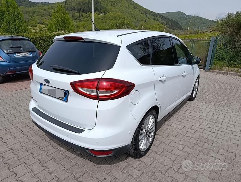 Begagnad Ford C-MAX Titanium 120 HK (88 kW) 2015 Vit Minibuss
