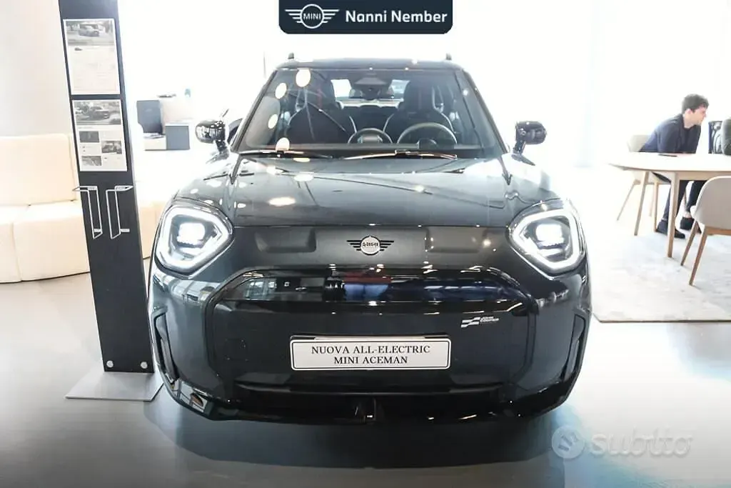 Nuova Mini Aceman 135 kW (184 CV) 2026 Grigio SUV