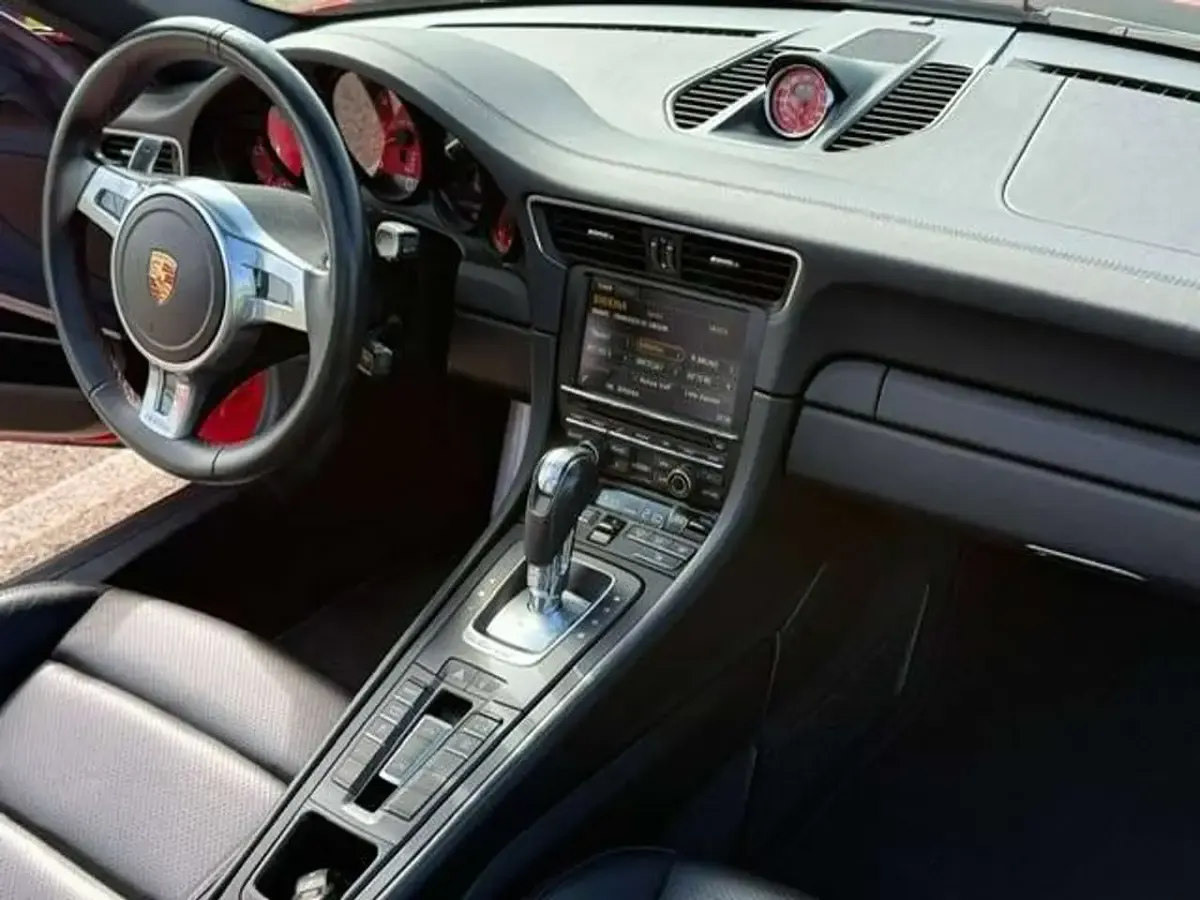 Usata Porsche 911 Targa 4 349 CV (256 kW) 2015 Rosso indiano Cabrio