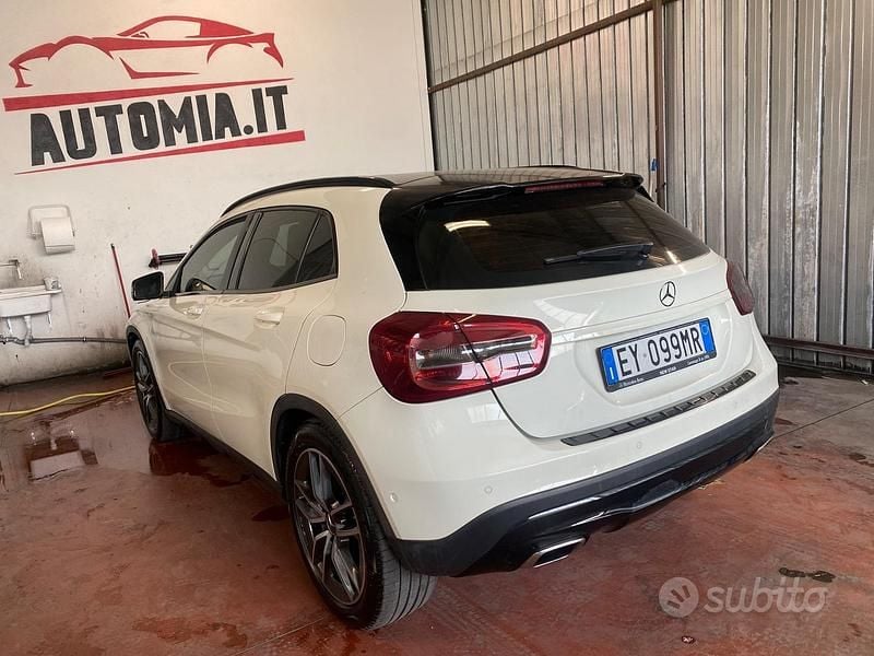 Usata Mercedes GLA180 109 CV (80 kW) 2016 Bianco SUV