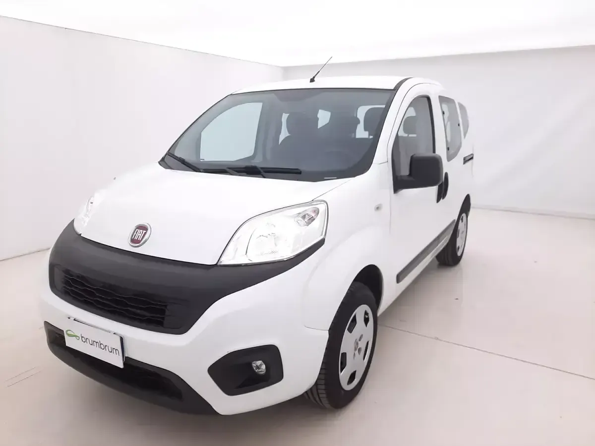 Usata Fiat Qubo Easy 77 CV (56 kW) 2018 Biancobianco Monovolume