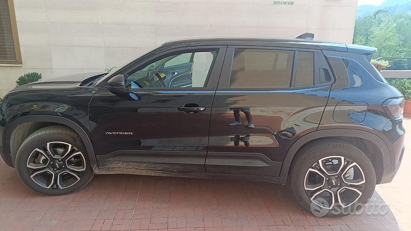 Usata Jeep Avenger 101 CV (74 kW) 2023 Nero SUV