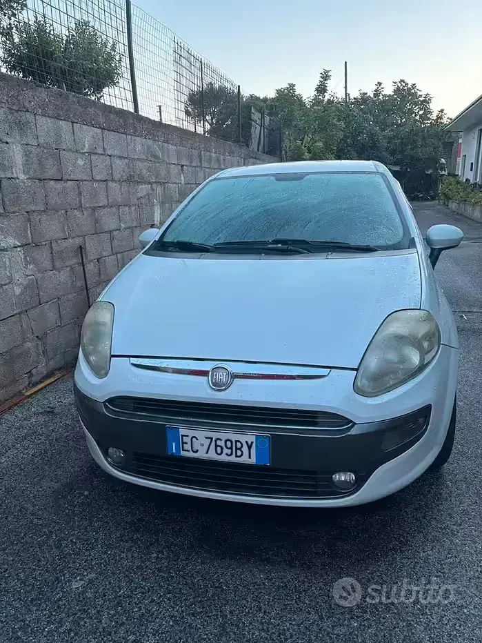 Usata Fiat Punto Evo 135 CV (99 kW) 2010 Bianco Utilitaria