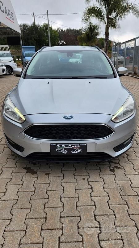 Begagnad Ford Focus 120 HK (88 kW) 2016 Grå Kombi