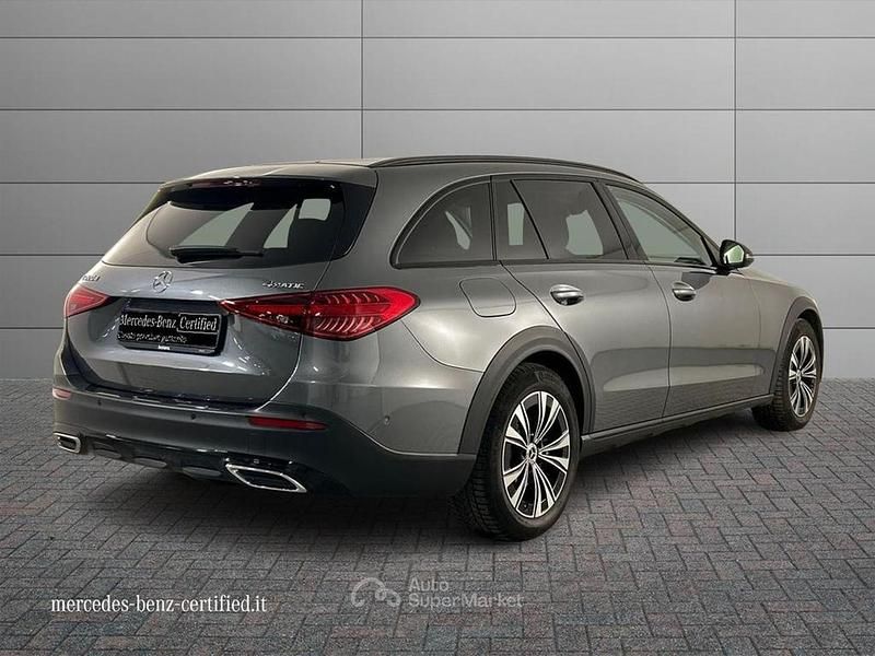Usata Mercedes C220 Premium Plus 200 CV (147 kW) 2023 Grigio Station wagon