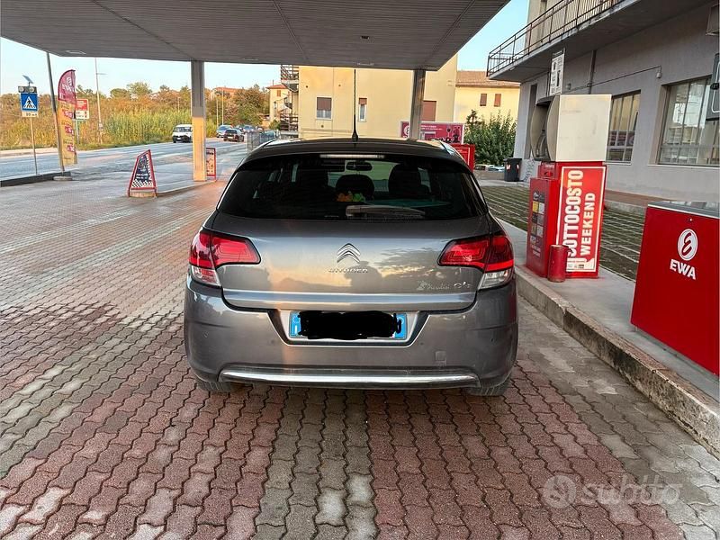 Usata Citroën C4 112 CV (82 kW) 2016 Grigio Berlina