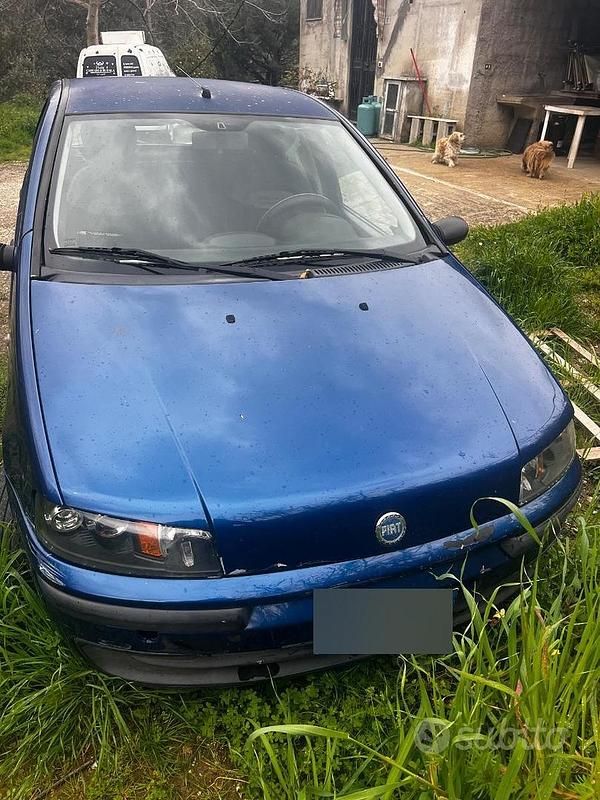 Usata Fiat Punto 86 CV (63 kW) 2003 Utilitaria