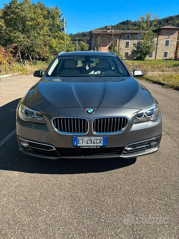 Usata BMW 520 Luxury Line 190 CV (139 kW) 2014 Grigio Berlina