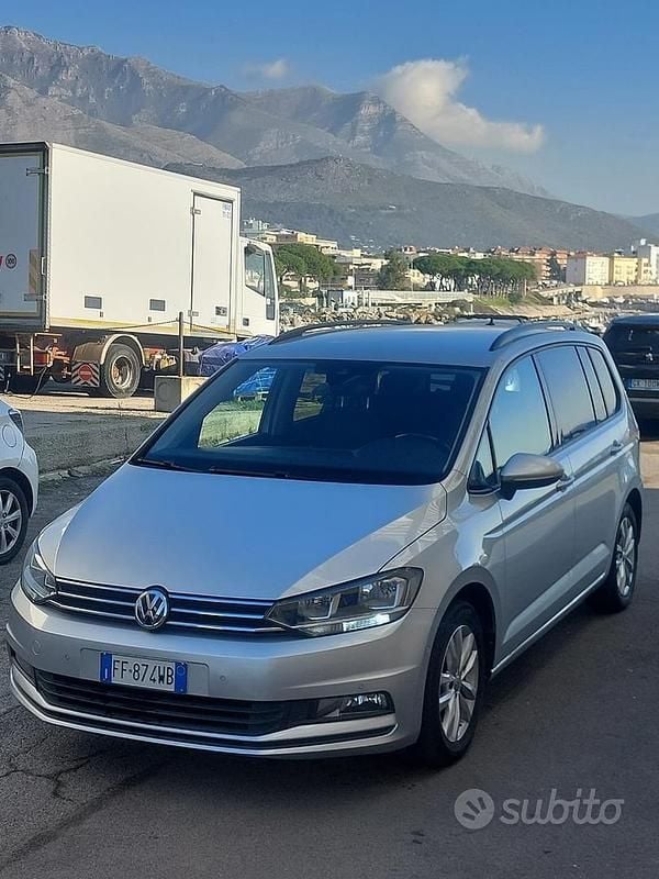 Usata VW Touran 150 CV (110 kW) 2016 Grigio Monovolume