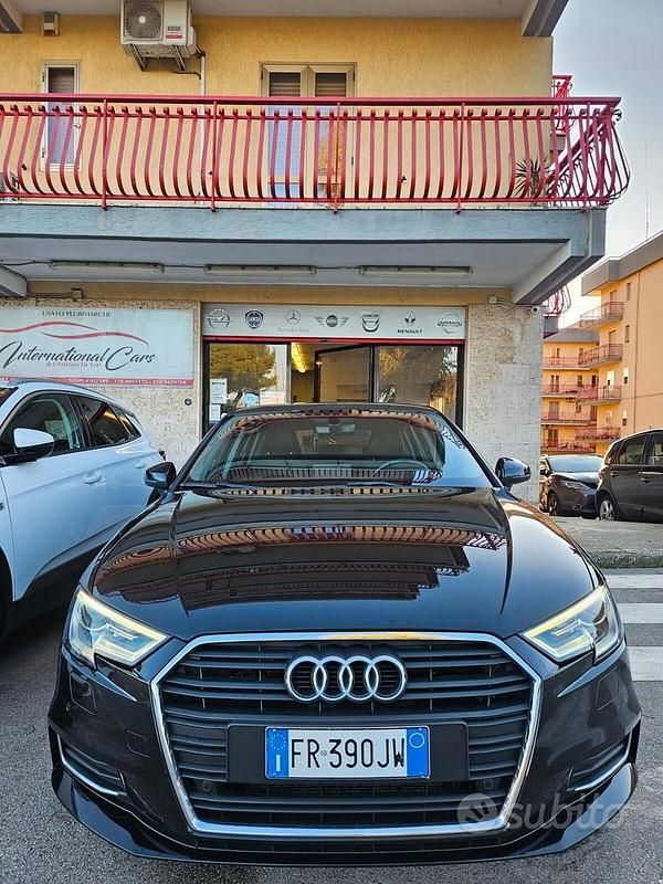 Usata Audi A3 Design 116 CV (85 kW) 2018 Nero Berlina