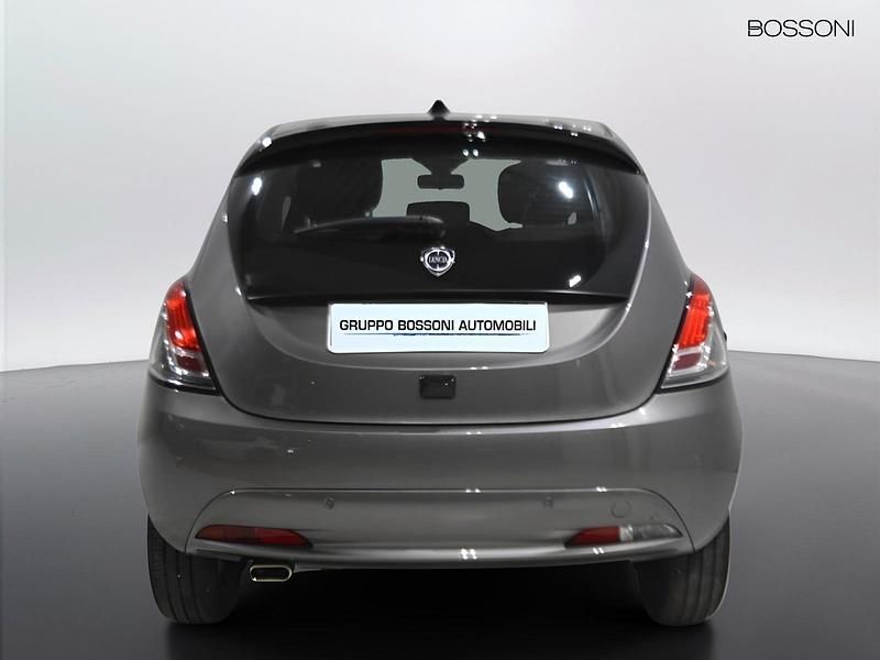 Usata Lancia Ypsilon S 70 CV (51 kW) 2024 Grigio Utilitaria