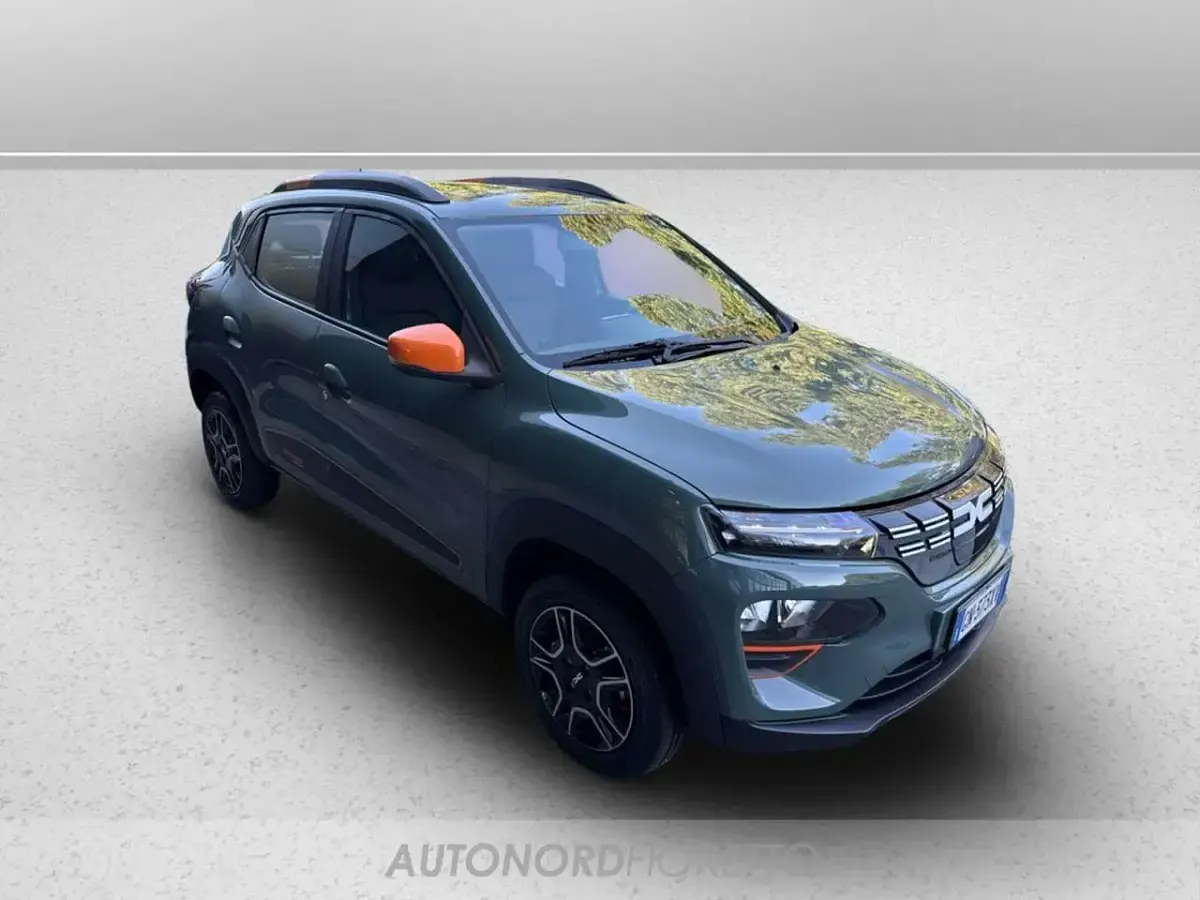Usata Dacia Spring Expression 19 kW (26 CV) 2023 Lichen kaki Utilitaria
