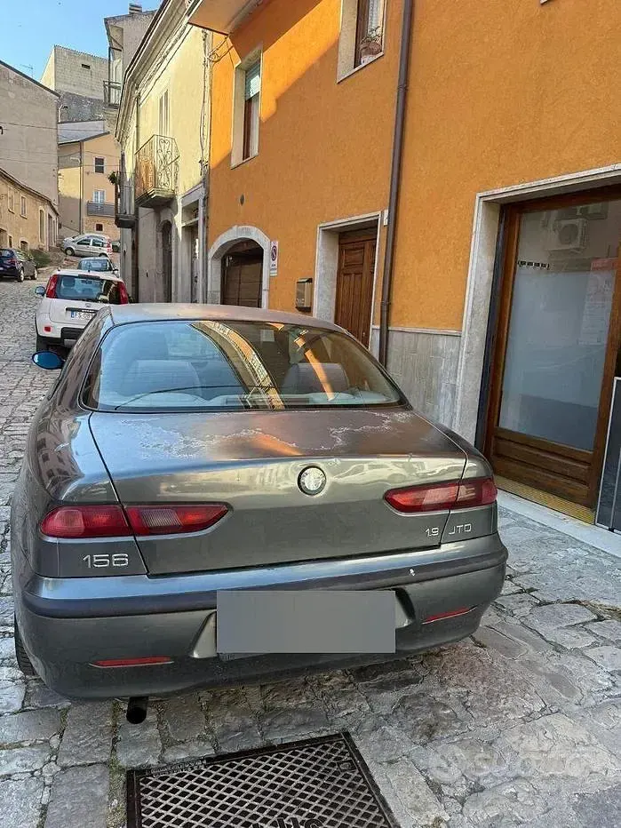 Usata Alfa Romeo 156 116 CV (85 kW) 2002 Grigio Berlina