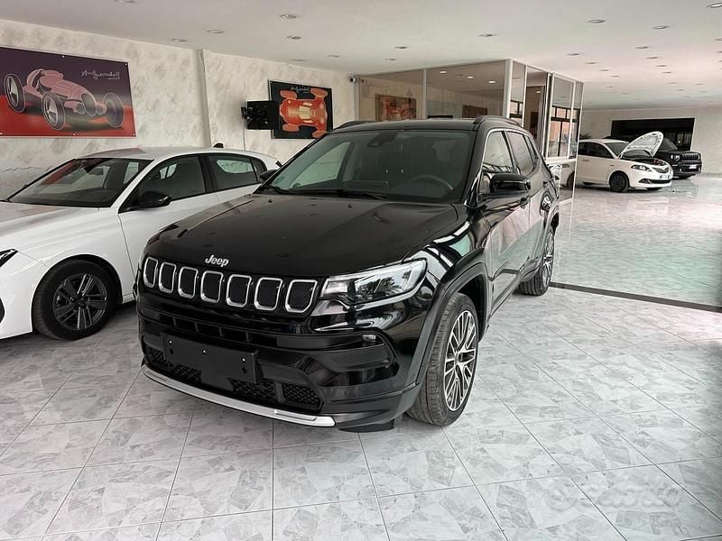 Nero Usata 2022 Jeep Compass Limited SUV | 22.900 € (Buon prezzo) - Immagine 1/3