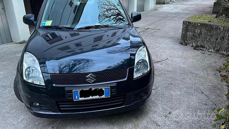 Usata Suzuki Swift 68 CV (50 kW) 2007 Nero Berlina