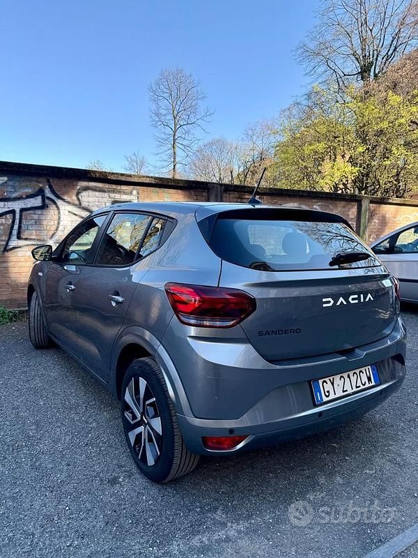 Usata Dacia Sandero 91 CV (66 kW) 2025 Grigio Berlina