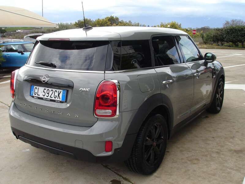 Usata Mini John Cooper Works Countryman 102 CV (75 kW) 2019 Grigio moonwalk met. SUV