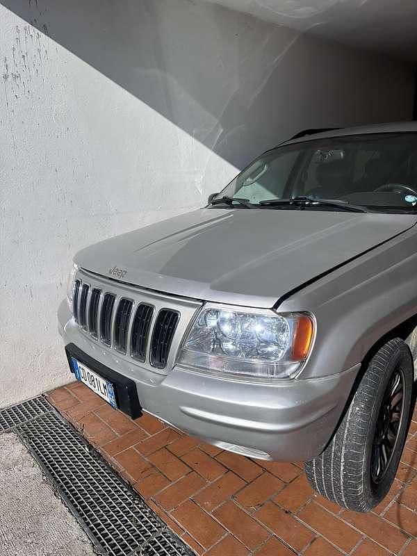 Usata Jeep Grand Cherokee Limited 163 CV (119 kW) 2002 Argento SUV