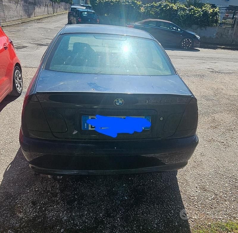 Usata BMW 330 184 CV (135 kW) 2002 Blu/azzurro Berlina