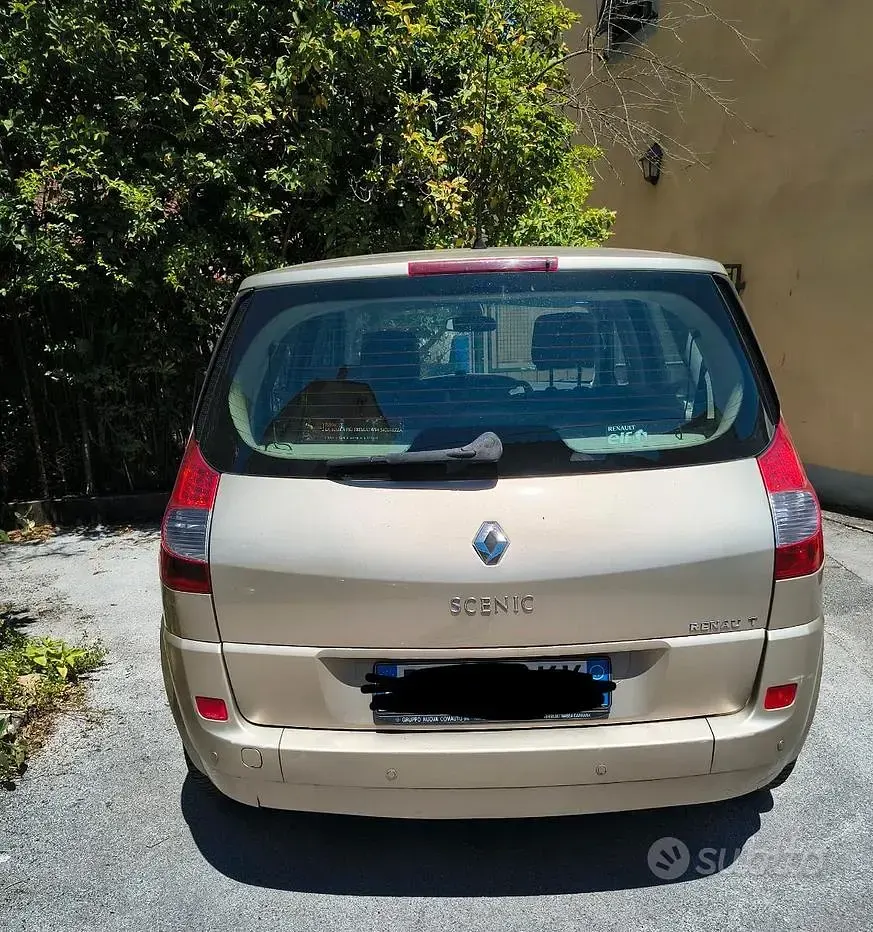 Usata Renault Scénic II 130 CV (95 kW) 2007 Monovolume