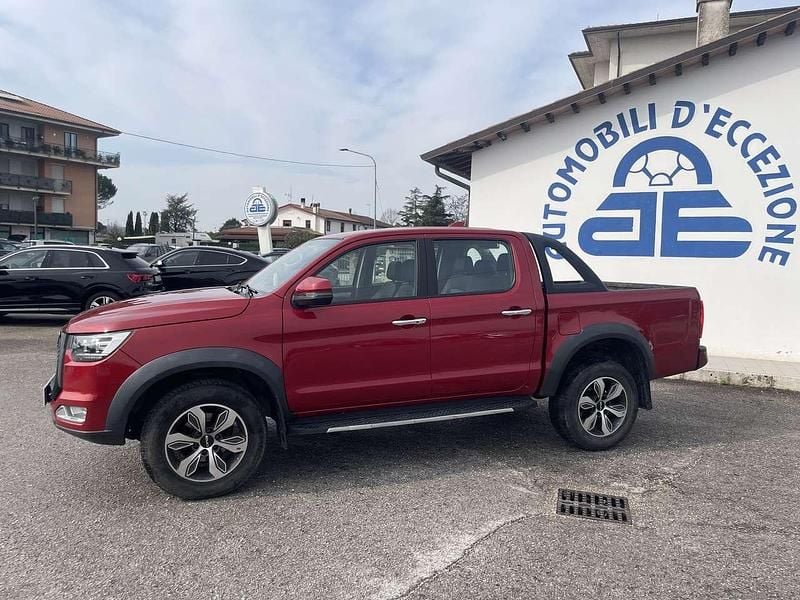 Usata EVO Cross 4 136 CV (100 kW) 2023 Rosso Pick-up