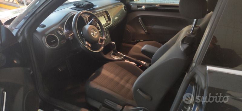 Usata VW Beetle 210 CV (154 kW) 2013 Nero Utilitaria