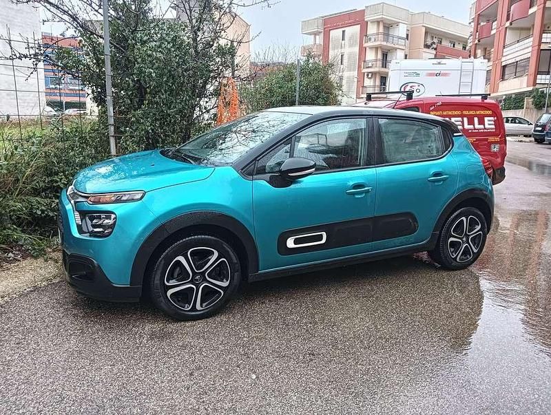 Usata Citroën C3 Feel 102 CV (75 kW) 2021 Verde Berlina
