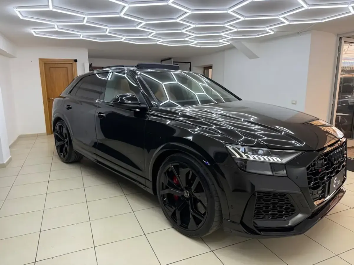 Usata Audi RS Q8 599 CV (440 kW) 2024 Nero SUV