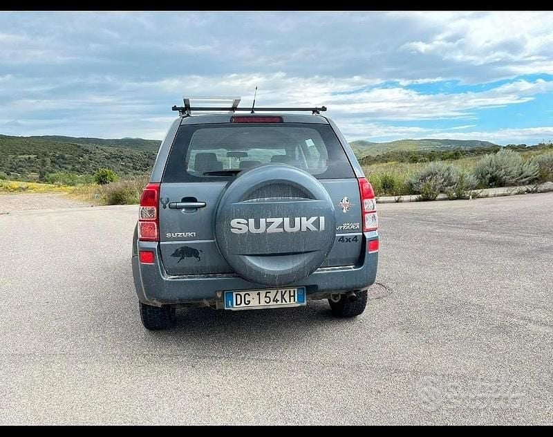 Usata Suzuki Grand Vitara 120 CV (88 kW) 2007 Grigio SUV